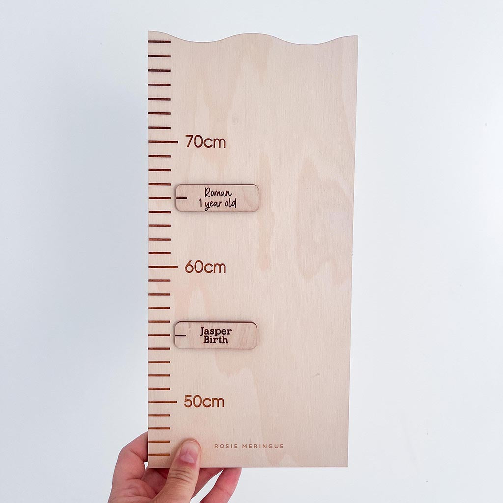 rectangle-Personalised-Wooden-Growth-Chart-Markers-Custom-Name-Milestone-Tags-for-Height-Charts-Age-Markers-Modern-Matching-Set