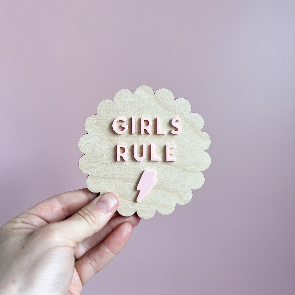 Scalloped Girls Rule Wall Sign