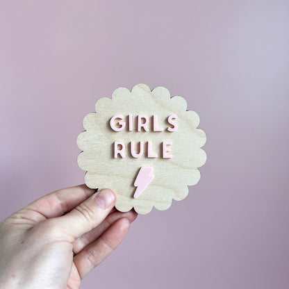 Scalloped Girls Rule Wall Sign