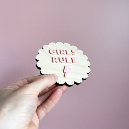 Scalloped Girls Rule Wall Sign